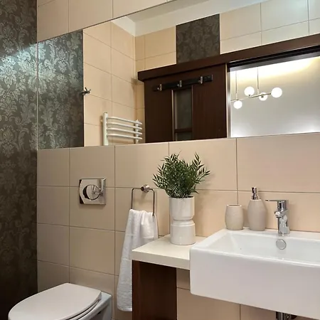 アパートホテル Expo ポズナン